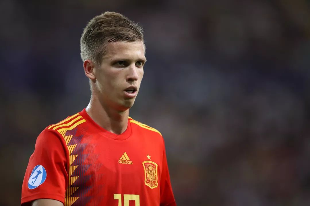  洛里昂主场击败特鲁瓦，前锋亚当斯梅开二度立功劳